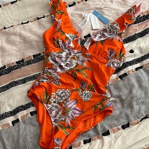 Cupshe one piece floral ruffled swimsuit